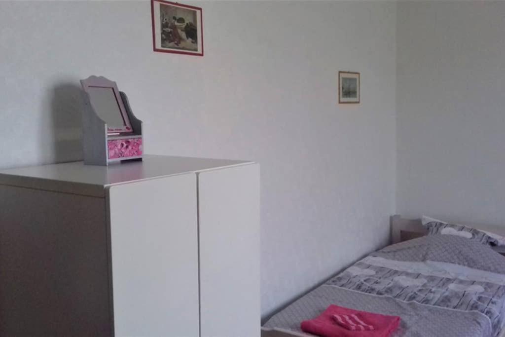 Spacieux Appartement Proche Centre Et Piscine Condom Εξωτερικό φωτογραφία