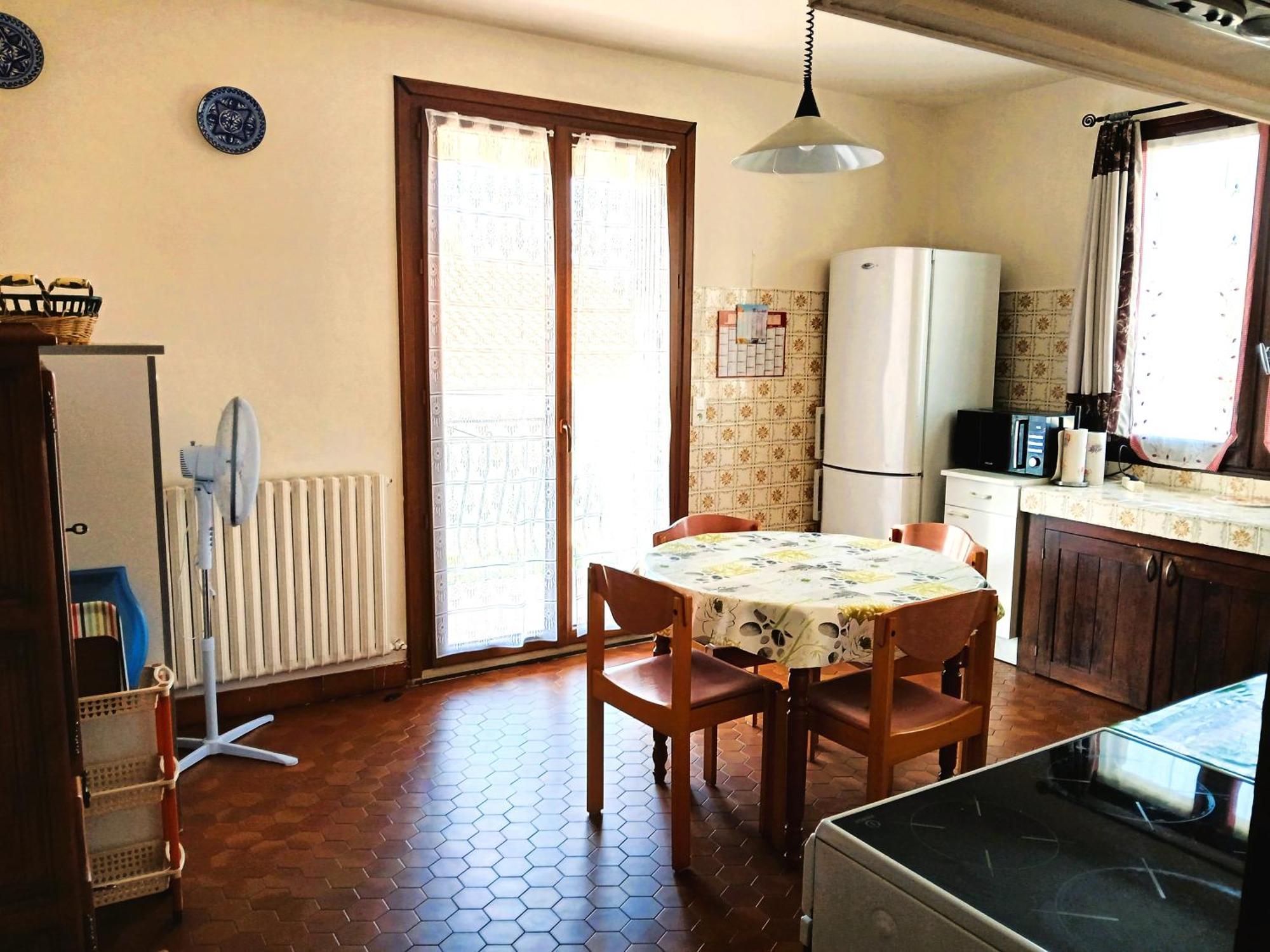 Spacieux Appartement Proche Centre Et Piscine Condom Εξωτερικό φωτογραφία
